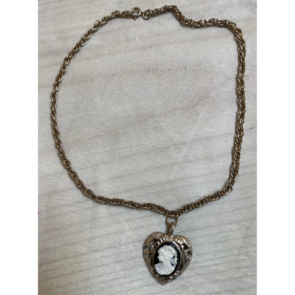 Vintage Heart Cameo Necklace Silver Tone Filigree Black White Silhouette Pendant
